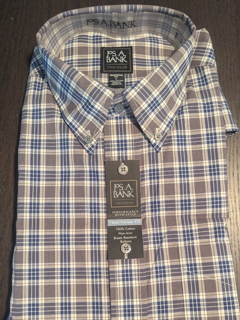 Jos. A. Bank Traveler dress shirt - Size L